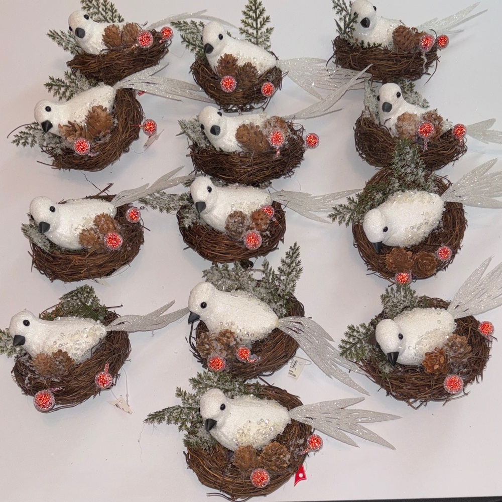 Dove Ornaments in Nest SET OF 13 NEW WHITE DOVE in nest with glitter Tree Clips